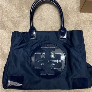Tory Burch patent Ella tote - Navy!